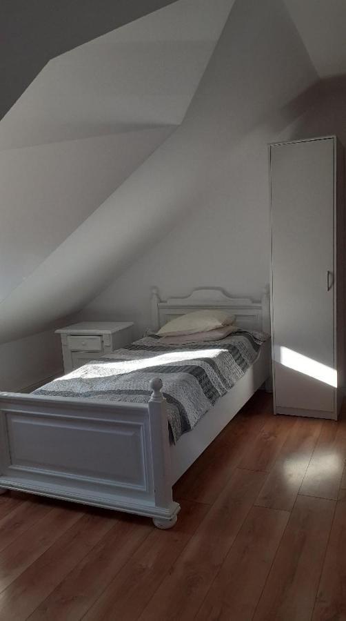 Mroczkowka Daire Debowiec  Dış mekan fotoğraf